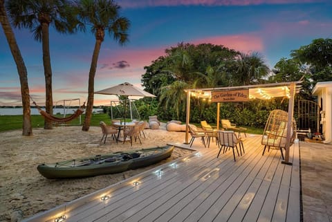 Patio, Fishing, Canoeing, Sunset