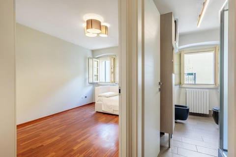 Toilet, Bed, Bathroom, Photo of the whole room, Bedroom