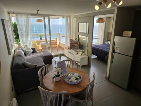 Balcony/Terrace, Living room, Dining area, Sea view