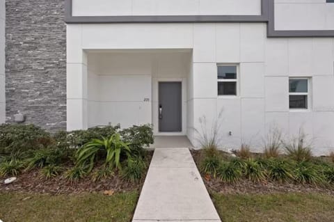 Honeycomb Haven House in Loughman