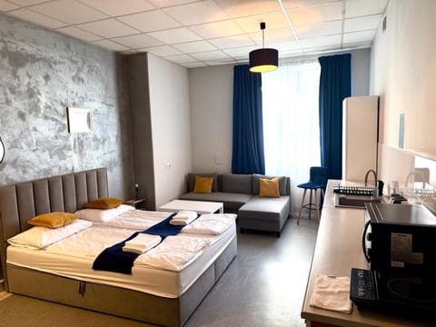 Bed, Kitchen or kitchenette, Living room