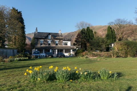 Facade/entrance, Natural landscape, Garden, On site, Garden view, Mountain view