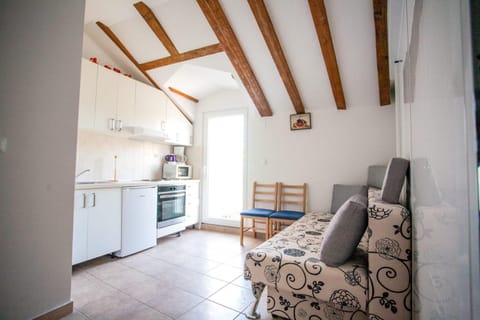 Communal lounge/ TV room, Food and drinks, Communal kitchen