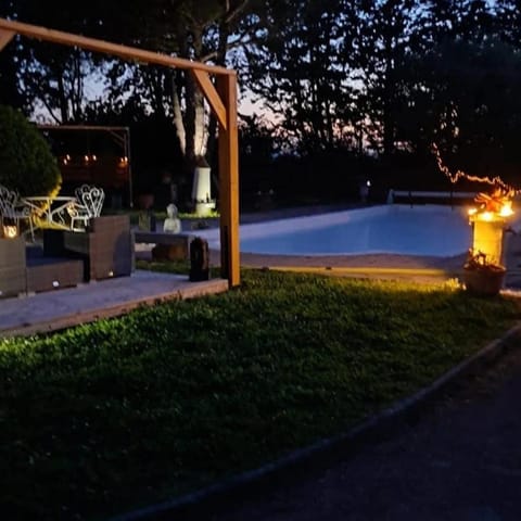 Night, Garden