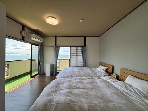 Bed, Natural landscape