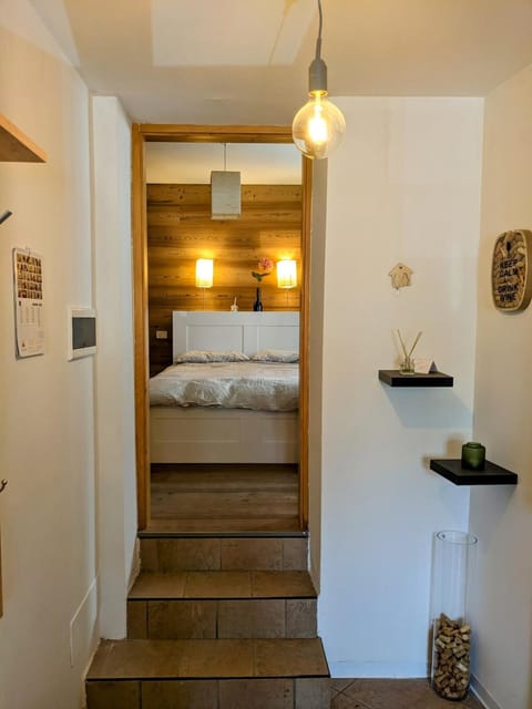 Cozy & Modern Lodge Apartment in Lake Garda