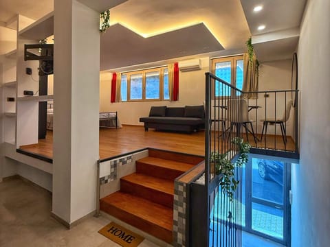 Elegante Loft a Marina di Carrara Free Park Wi-Fi AC House in Marina di Carrara