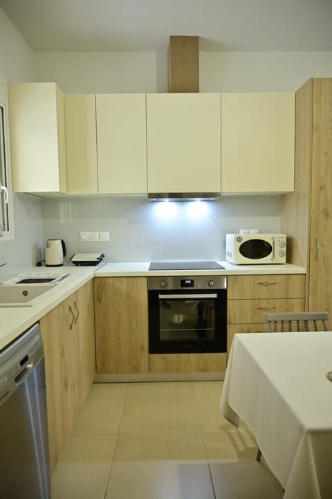 Enb city Apart Apartment in Heraklion