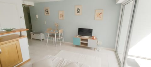 TV and multimedia, Photo of the whole room, Dining area