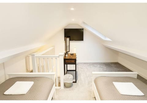 TV and multimedia, Business facilities, Bedroom