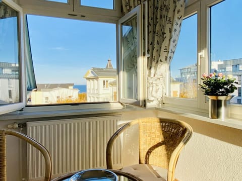 Summer, View (from property/room), Seating area, Dining area, Sea view