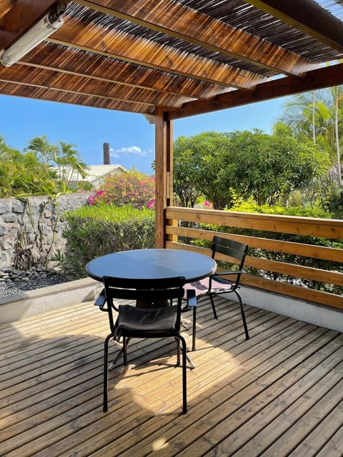 Patio, Garden view