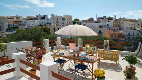 Balcony/Terrace, City view