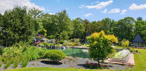 Garden, Balcony/Terrace, Garden view, Lake view, Pool view