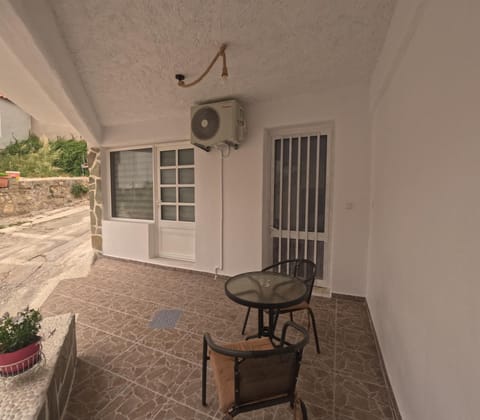 Almyra Apartment in Messenia