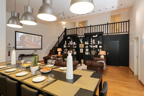 TV and multimedia, Living room, Dining area