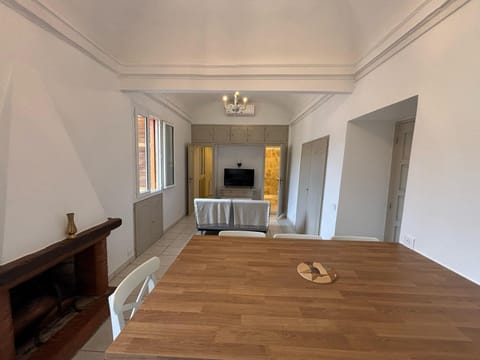 Rêve de Vacances Insolite Palais Lascaris Vue Montagne et Village Médiéval Apartment in Menton