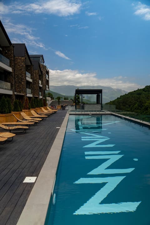 Mountain view, Pool view, Swimming pool, sunbed