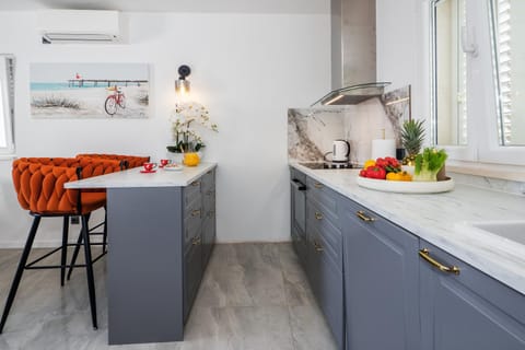 Olea Mare Sutivan - in the centre with parking Apartment in Split-Dalmatia County