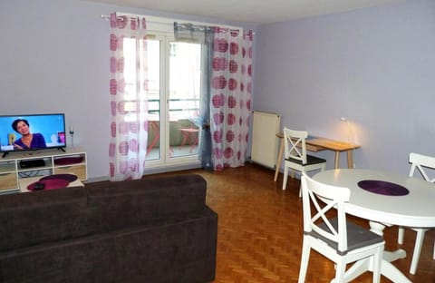 Le Lacassagne avec parking Apartment in Villeurbanne