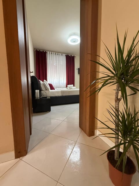 Bed, Living room, Photo of the whole room, Seating area, Bedroom