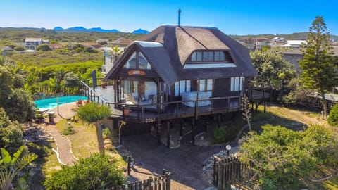 Property building, View (from property/room), Garden view, Mountain view, Pool view
