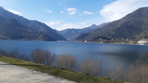 Nearby landmark, Natural landscape