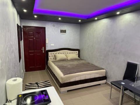 Element Apartman Obrenovac, Privatni Parking Apartment in Zlatibor District, Serbia