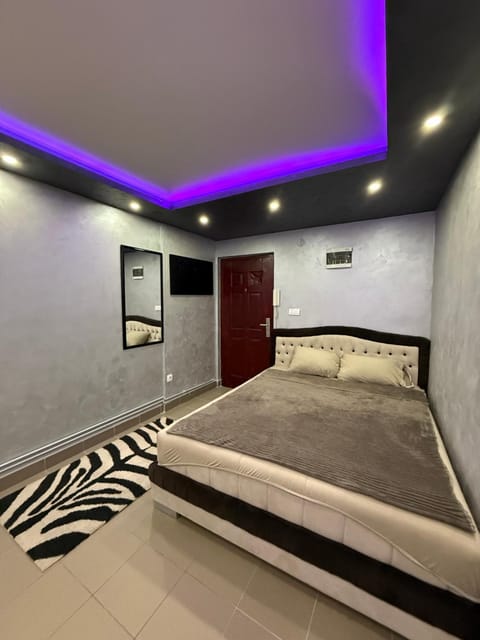 Element Apartman Obrenovac, Privatni Parking Apartment in Zlatibor District, Serbia