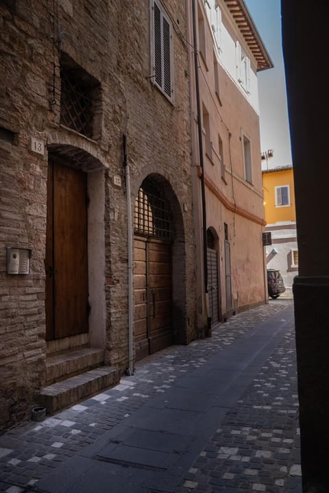 Property building, Street view