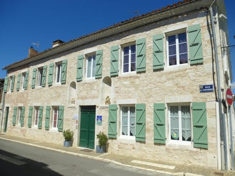 Facade/entrance, Spring, Summer