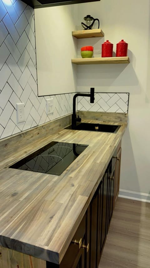 Kitchen or kitchenette, stove