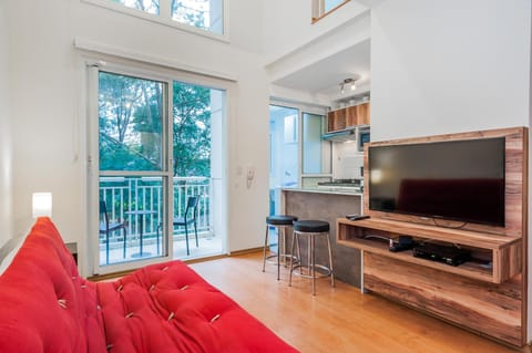 TV and multimedia, Kitchen or kitchenette, Living room