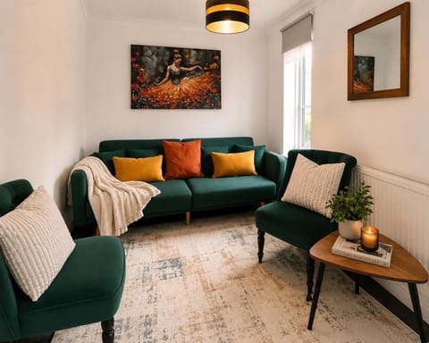 Living room, Decorative detail, Seating area