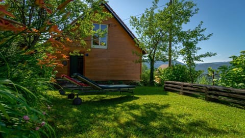 Location, children, Family
