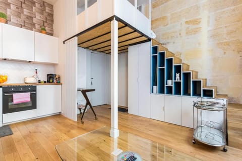 Kitchen or kitchenette, Living room