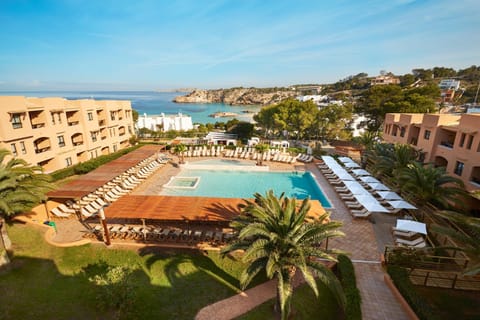 Bird's eye view, Swimming pool