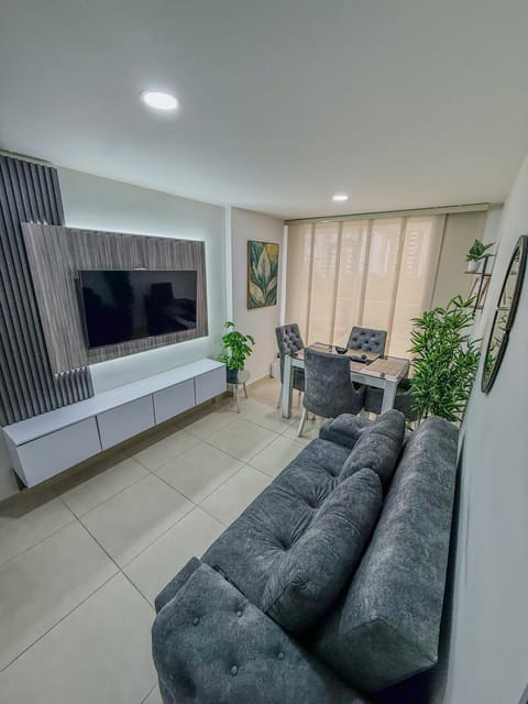 Communal lounge/ TV room, TV and multimedia, Balcony/Terrace, Living room, Dining area