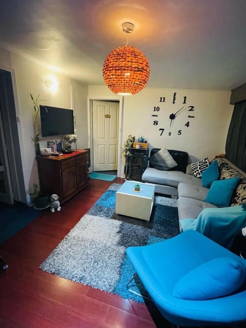 TV and multimedia, Seating area