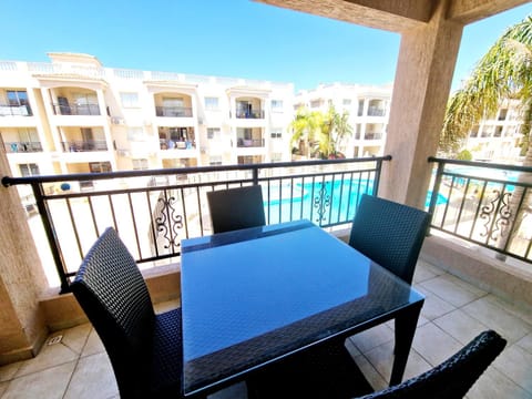 Balcony/Terrace, Swimming pool