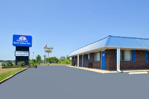 Property building, Facade/entrance, Property logo or sign
