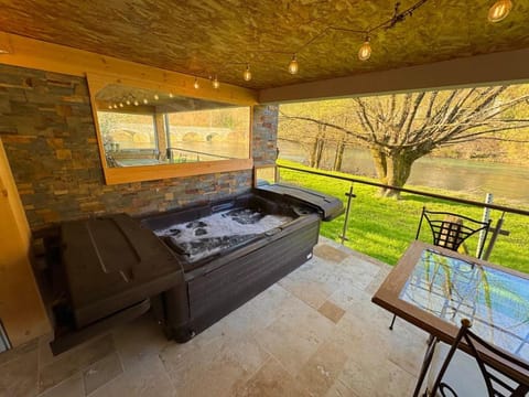 Patio, Balcony/Terrace