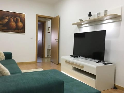 Communal lounge/ TV room, Seating area