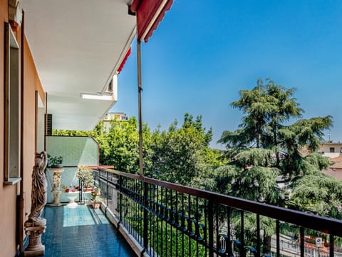 Day, Balcony/Terrace