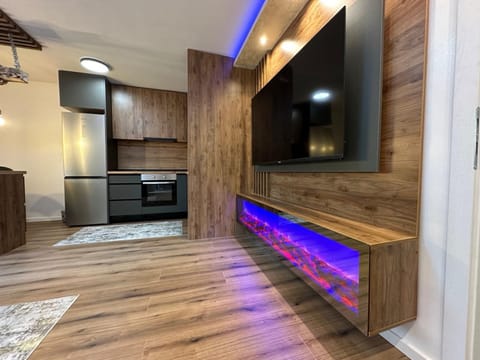 TV and multimedia, Kitchen or kitchenette, kitchen