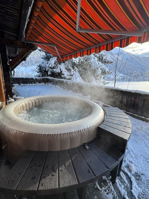 Natural landscape, Winter, Hot Tub, Hot Tub, Mountain view