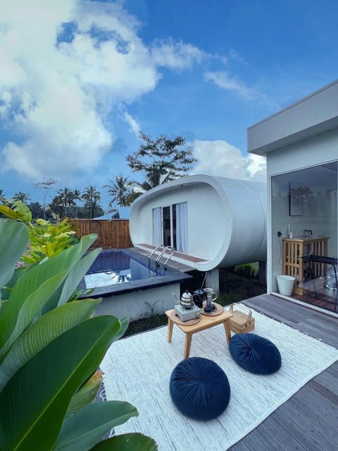 Balcony/Terrace, Kitchen or kitchenette, Communal kitchen, Swimming pool, kitchen