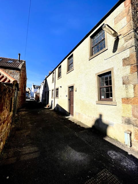 Property building, Neighbourhood, Street view
