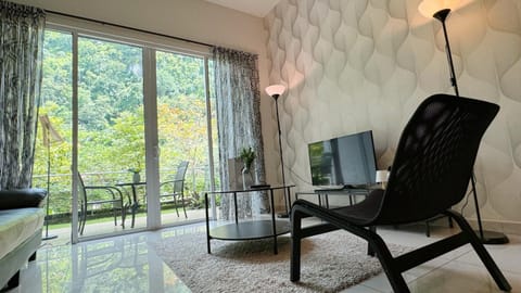 TV and multimedia, Seating area