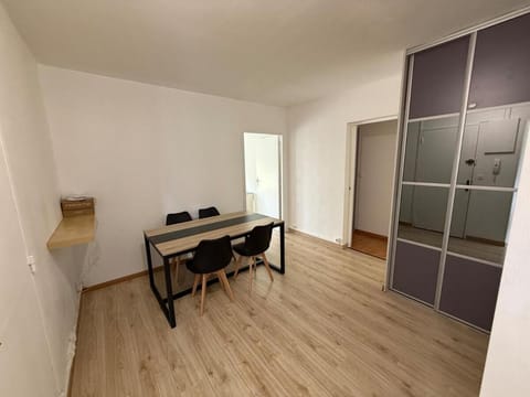 4 bedroom apartment Apartment in Saint-Herblain